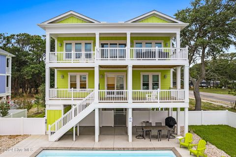 A home in Oak Island