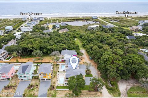 A home in Oak Island