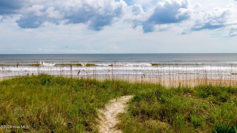 A home in Oak Island