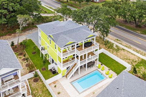 A home in Oak Island