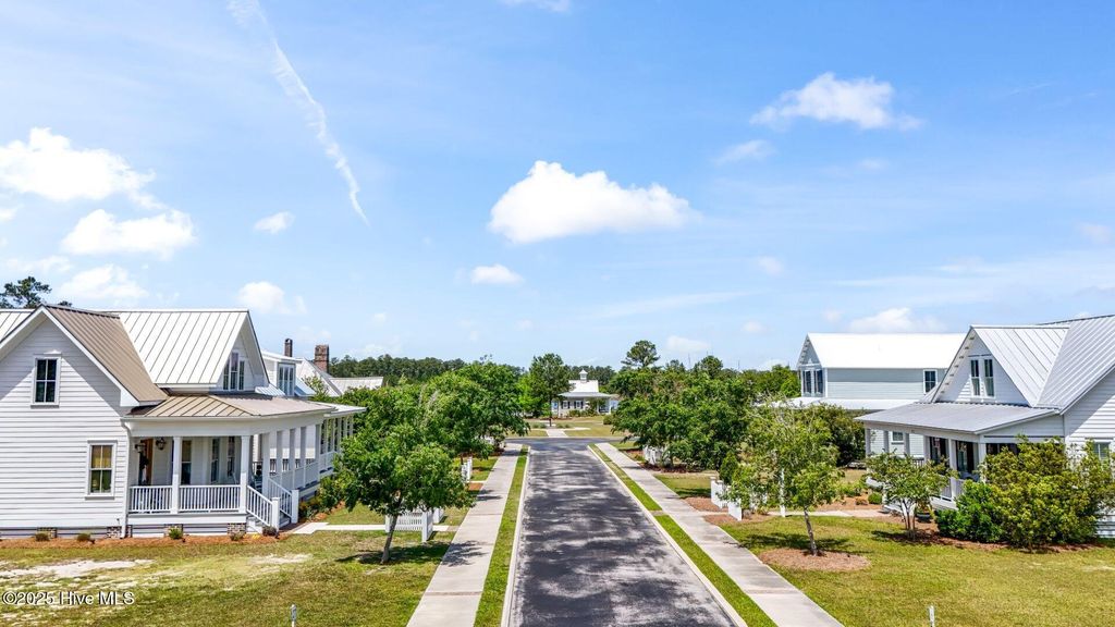 Photo of 81 Boathouse Road, Oriental, NC 28571 (MLS # 100502811)