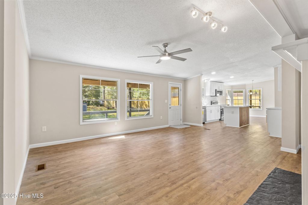 Photo of 202 Copperhead Lane, Burgaw, NC 28425 (MLS # 100532242)