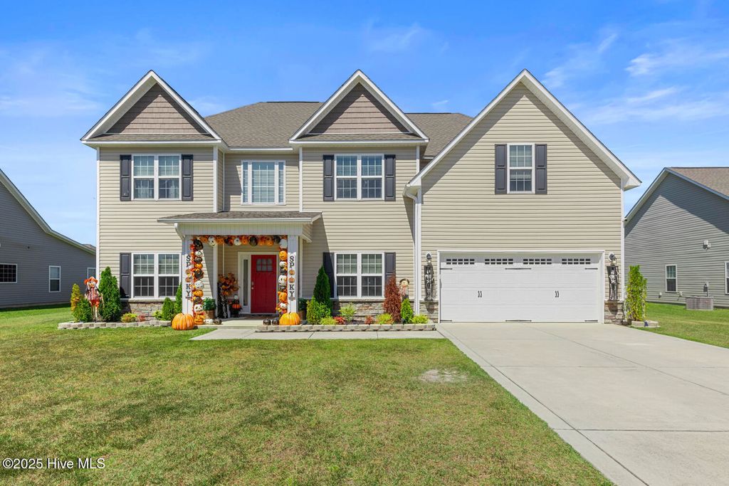 Photo of 304 Crossroads Store Drive, Jacksonville, NC 28546 (MLS # 100543208)