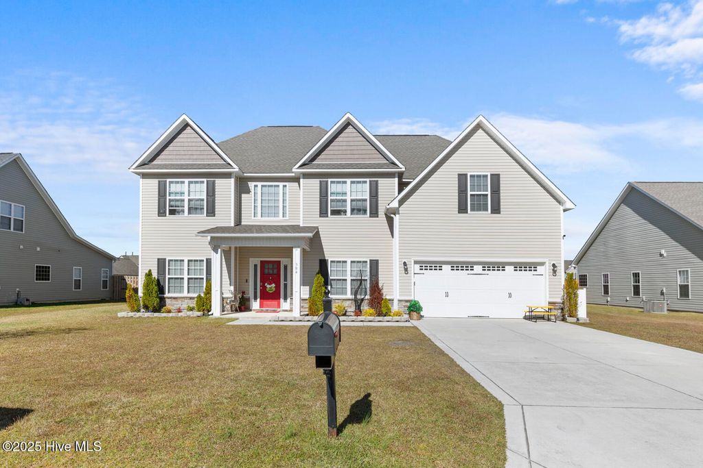 Photo of 304 Crossroads Store Drive, Jacksonville, NC 28546 (MLS # 100543208)