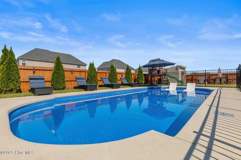 Tiny photo for 304 Crossroads Store Drive, Jacksonville, NC 28546 (MLS # 100543208)