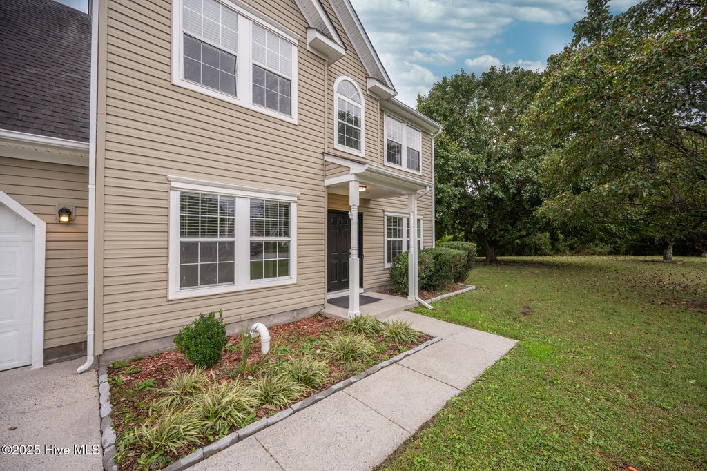 Photo of 209 Eagle Creek Road, Moyock, NC 27958 (MLS # 100536786)