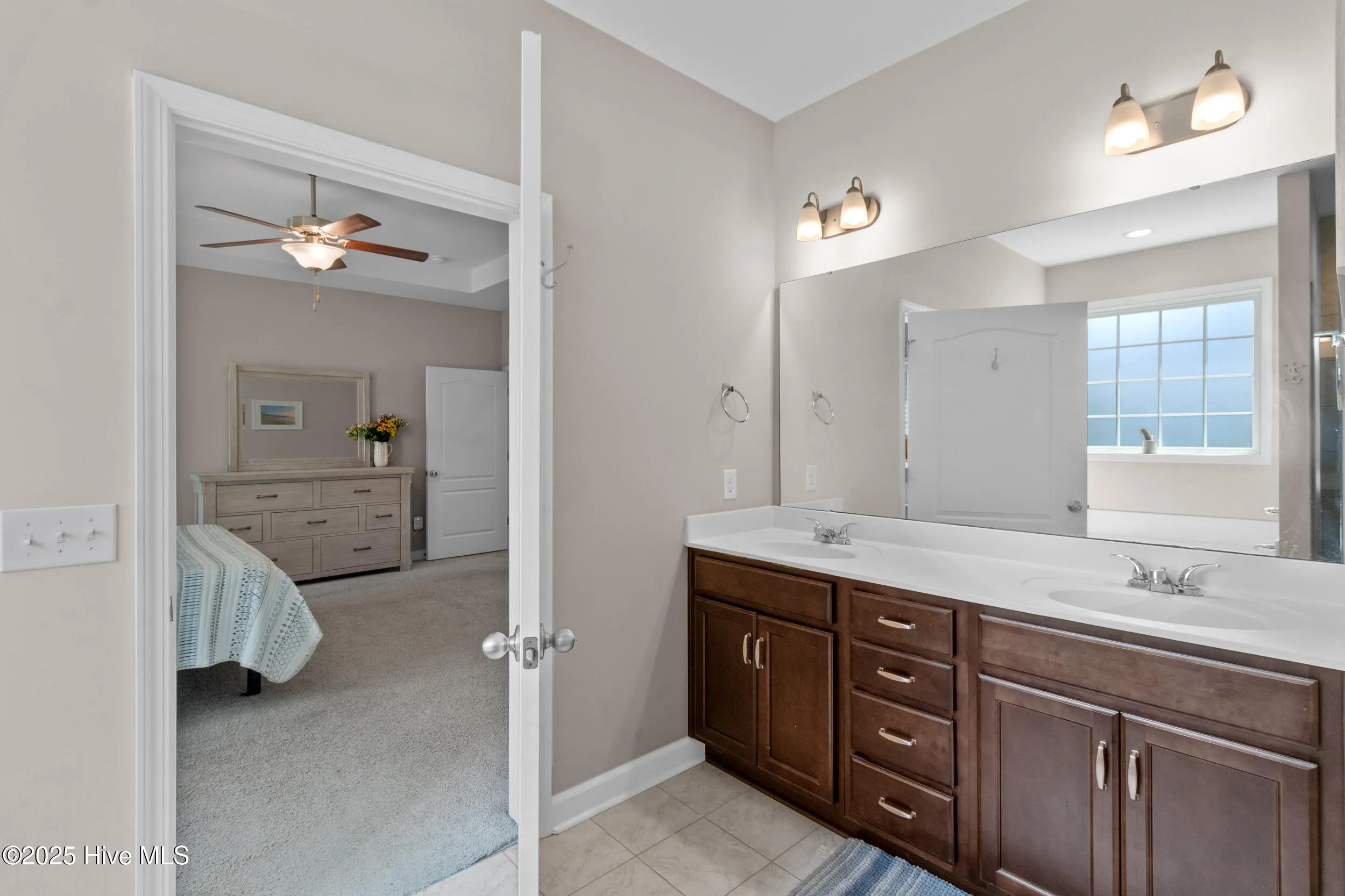 Wilmington, North Carolina 28412, United States, 4 Bedrooms Bedrooms, ,3 BathroomsBathrooms,Residential,Active,125121