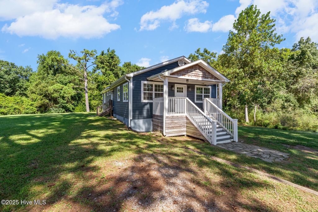 Photo of 107 Melissa Lane, Hubert, NC 28539 (MLS # 100528417)