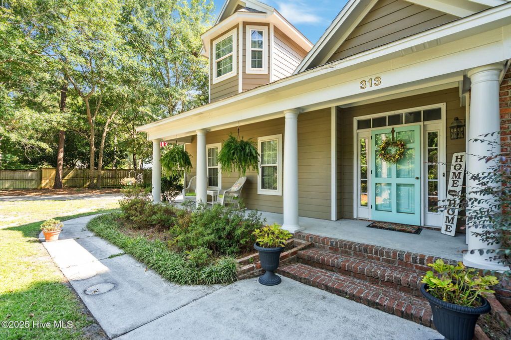 Photo of 313 Harlandale Drive, Wilmington, NC 28411 (MLS # 100526607)