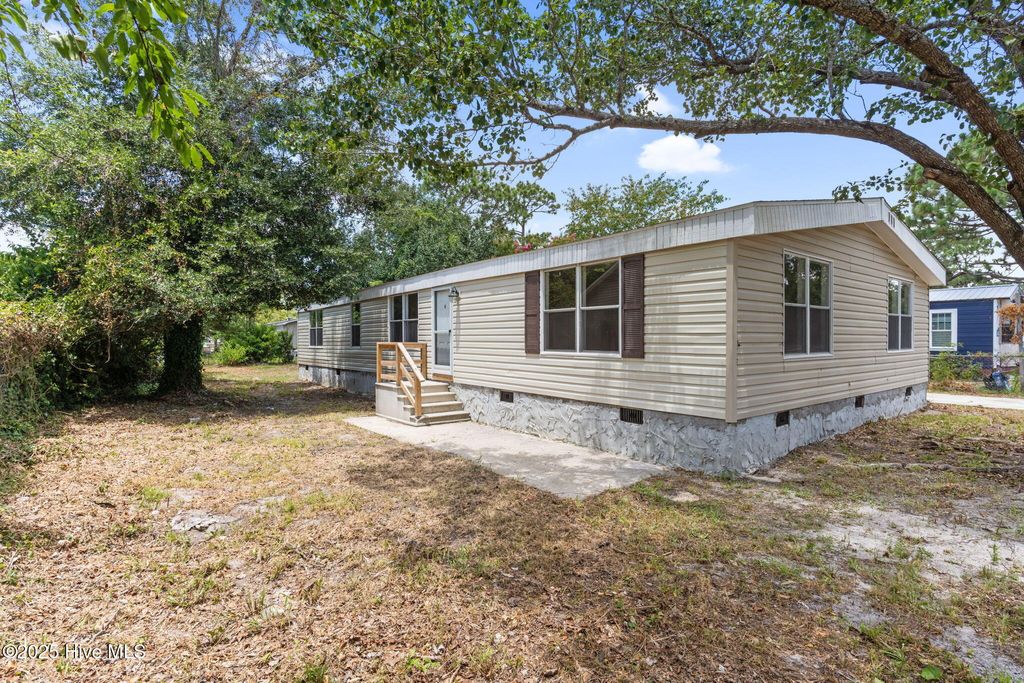 Photo of 1070 Pinecrest Road, Southport, NC 28461 (MLS # 100514432)