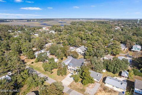 A home in Oak Island