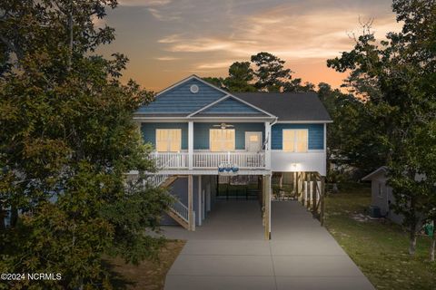 A home in Oak Island