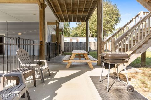 A home in Oak Island