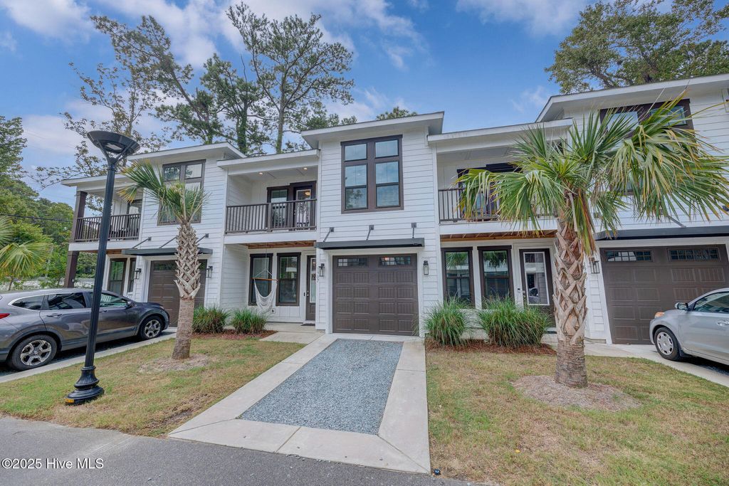Photo of 1907 Seacottage Way, Wilmington, NC 28403 (MLS # 100530892)
