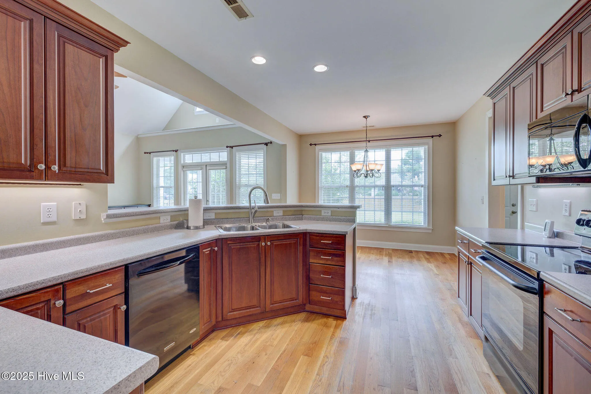 Rocky Point, North Carolina 28457, United States, 3 Bedrooms Bedrooms, ,3 BathroomsBathrooms,Residential,Coming Soon,179287