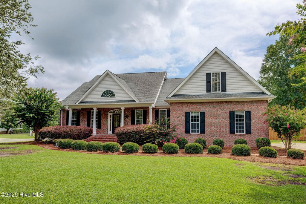 Photo of 101 Spring Chase Lane, Rocky Point, NC 28457 (MLS # 100521164)