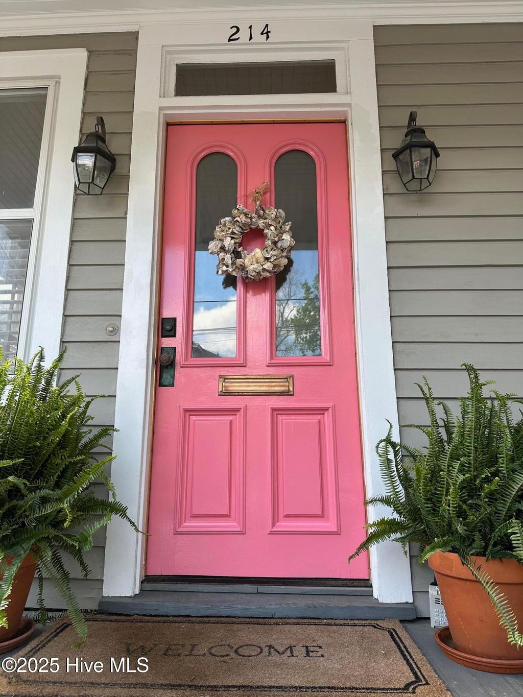 Photo of 214 King Street, New Bern, NC 28560 (MLS # 100500746)