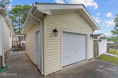 A home in Shallotte