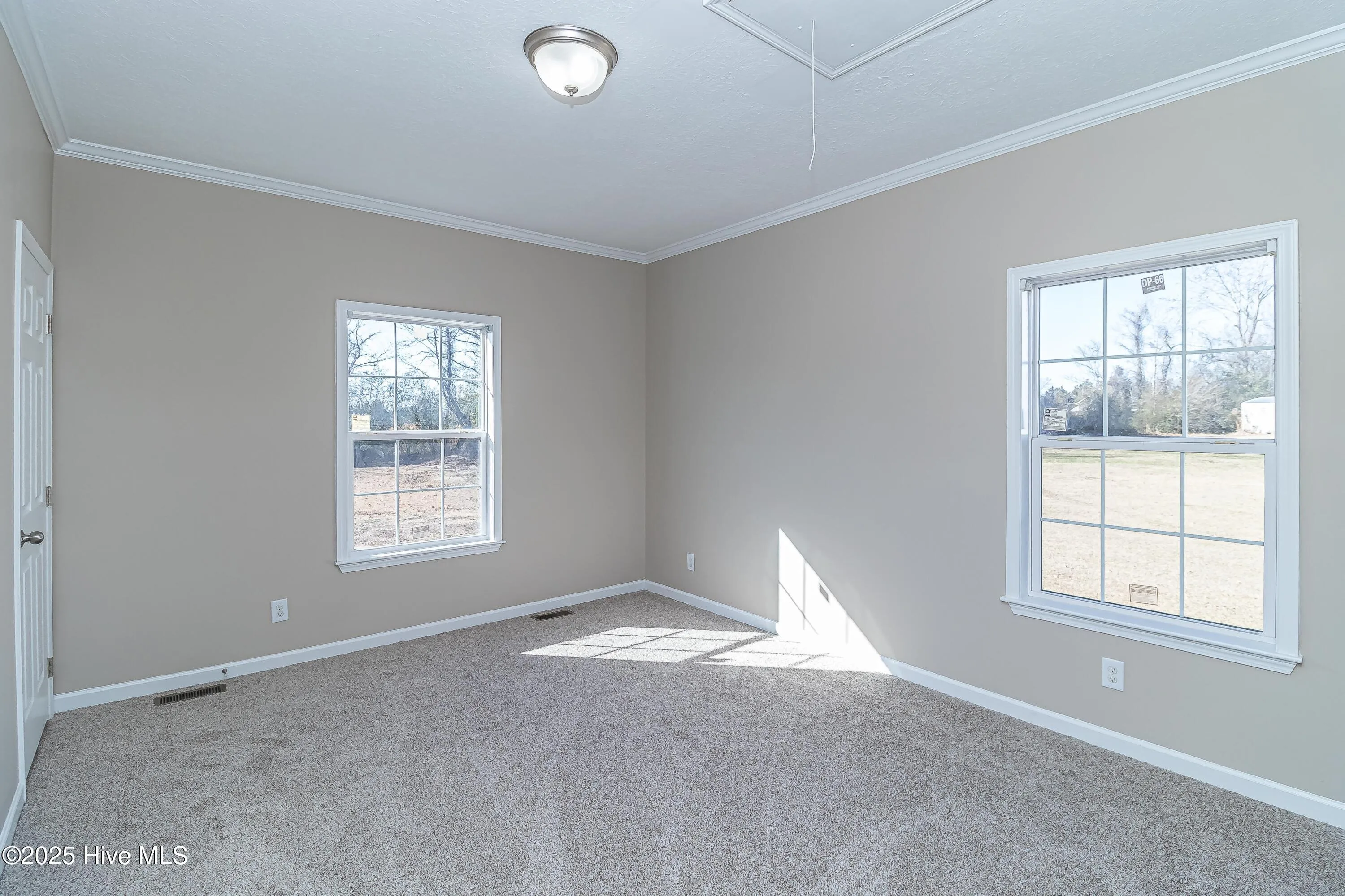 Farmville, North Carolina 27828, United States, 3 Bedrooms Bedrooms, ,2 BathroomsBathrooms,Residential,Active,59702