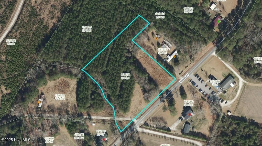 Photo of 287 Barbee Road, Richlands, NC 28574 (MLS # 100535215)