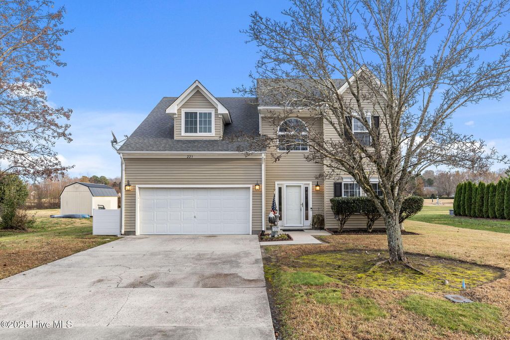 Photo of 223 Eagle Creek Road, Moyock, NC 27958 (MLS # 100544227)