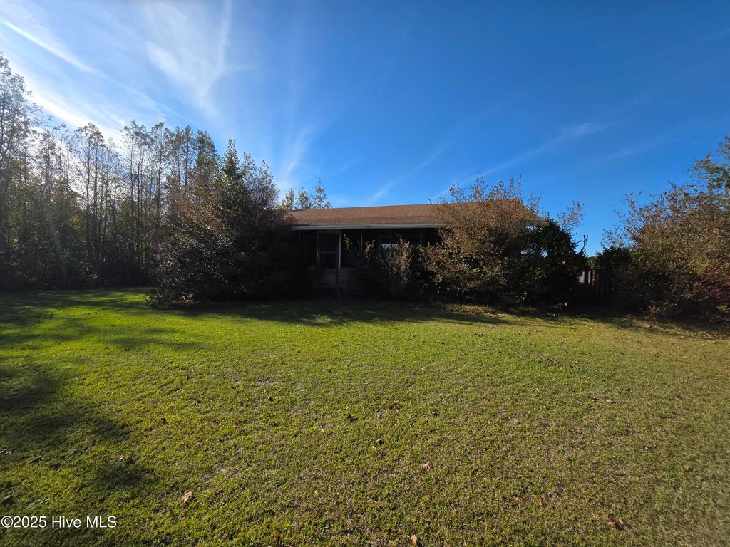Photo of 301 Hidden Pond Lane, Roseboro, NC 28382 (MLS # 100538061)
