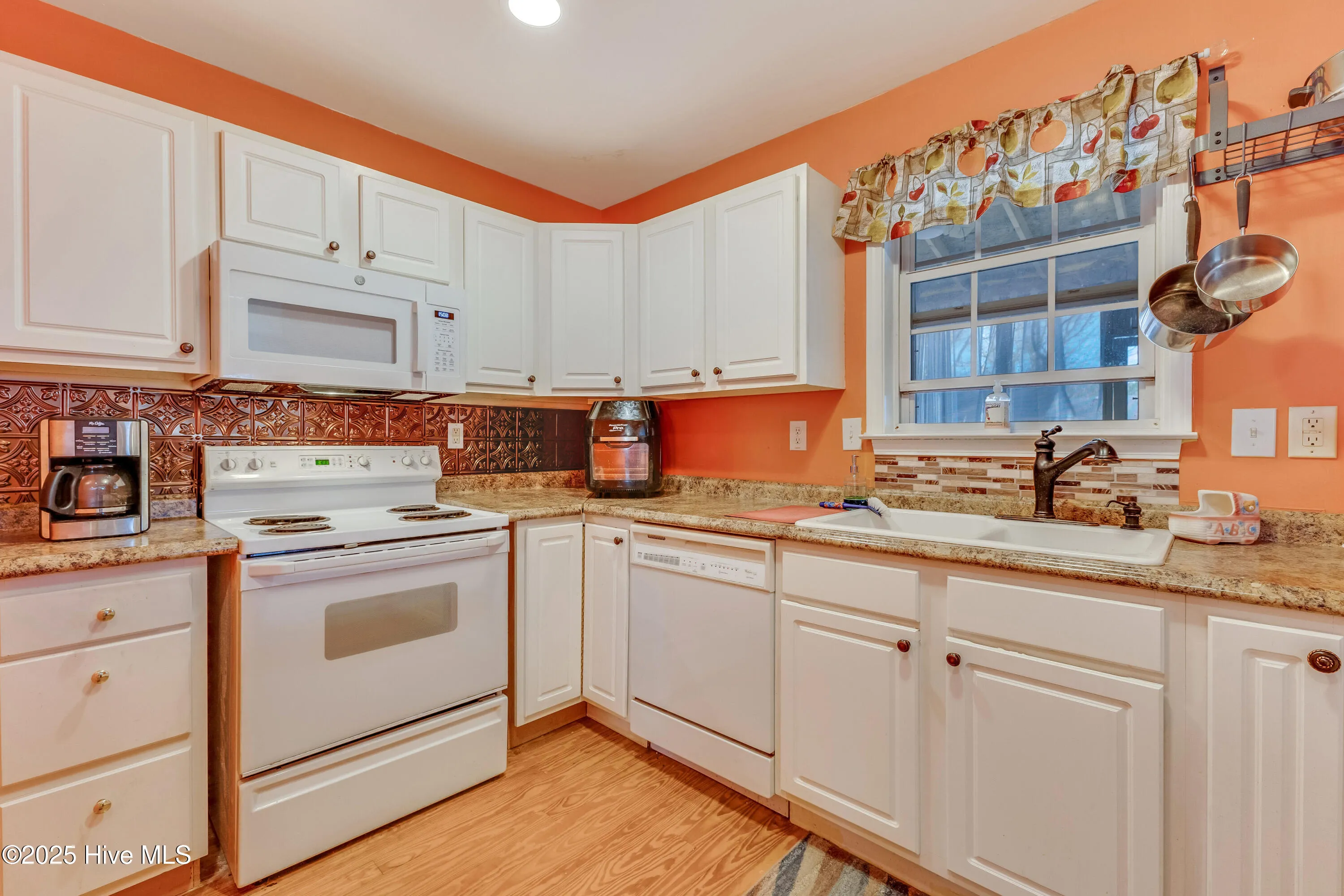 Rocky Point, North Carolina 28457, United States, 3 Bedrooms Bedrooms, ,2 BathroomsBathrooms,Residential,Active,94353