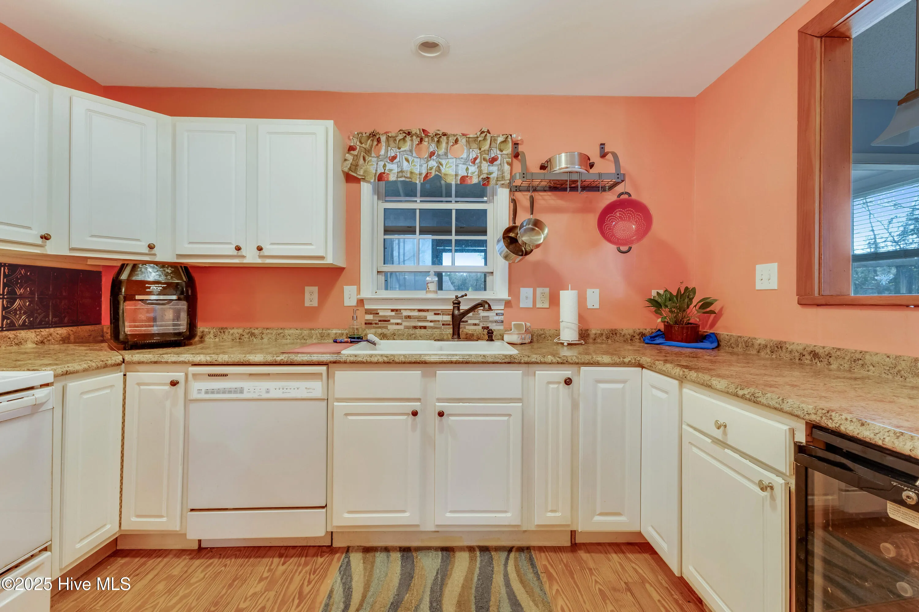 Rocky Point, North Carolina 28457, United States, 3 Bedrooms Bedrooms, ,2 BathroomsBathrooms,Residential,Active,94353