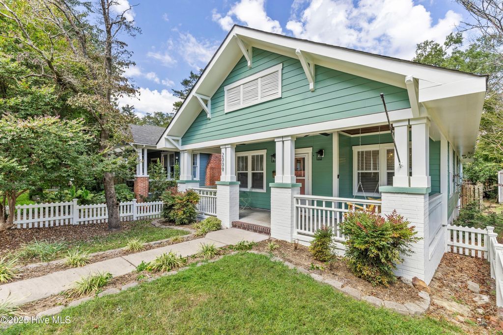 Photo of 2009 Pender Avenue, Wilmington, NC 28403 (MLS # 100533776)