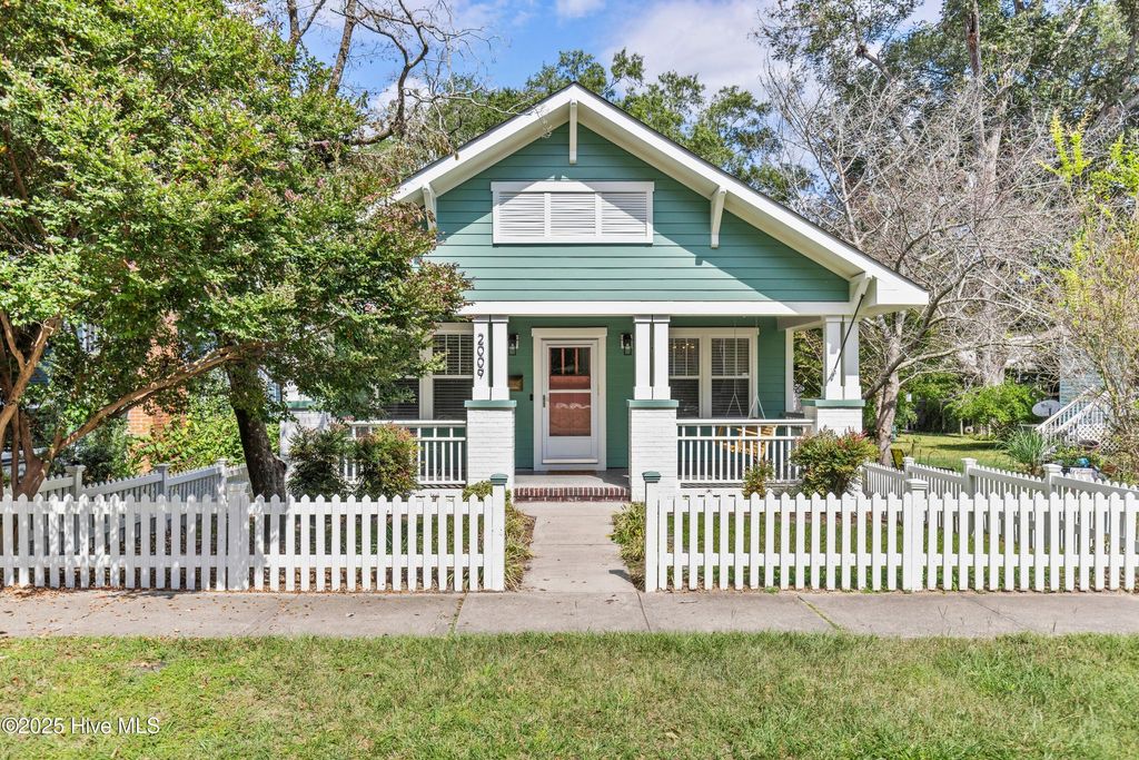 Photo of 2009 Pender Avenue, Wilmington, NC 28403 (MLS # 100533776)