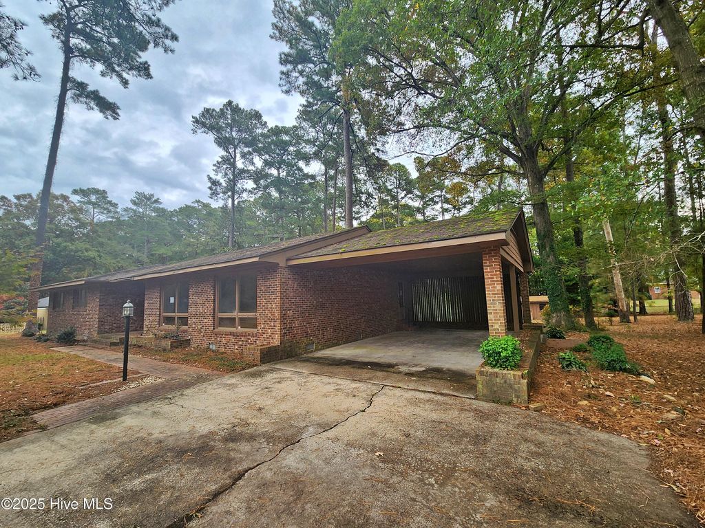 Photo of 210 Wilshire Boulevard N, Wilson, NC 27893 (MLS # 100538288)