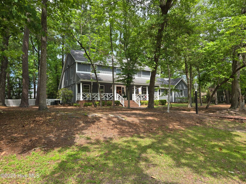 Photo of 112 Brookview Drive, Jacksonville, NC 28540 (MLS # 100506585)