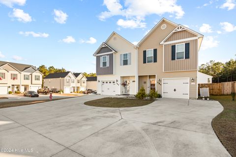 A home in Holly Ridge