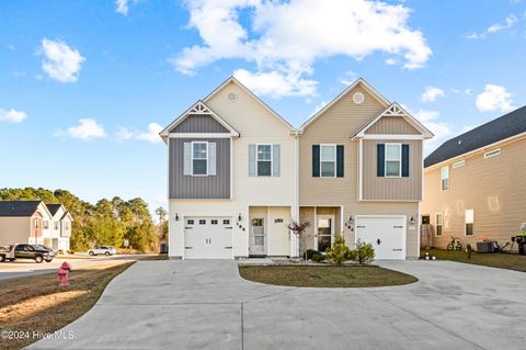 A home in Holly Ridge