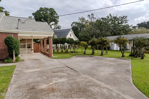Tiny photo for 504 S Walker Street, Burgaw, NC 28425 (MLS # 100534320)