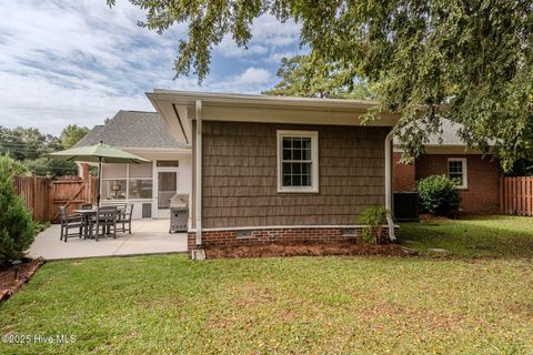 Tiny photo for 504 S Walker Street, Burgaw, NC 28425 (MLS # 100534320)