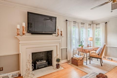 Tiny photo for 504 S Walker Street, Burgaw, NC 28425 (MLS # 100534320)