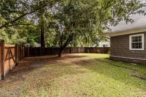 Tiny photo for 504 S Walker Street, Burgaw, NC 28425 (MLS # 100534320)