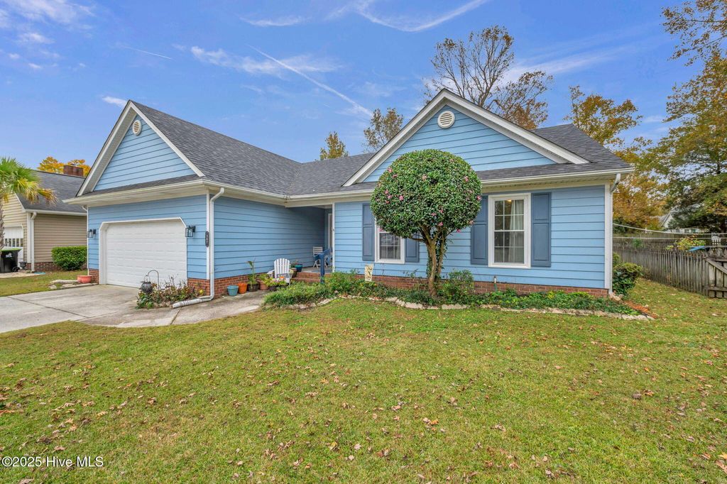 Photo of 307 Peppertree Court, Jacksonville, NC 28540 (MLS # 100540534)