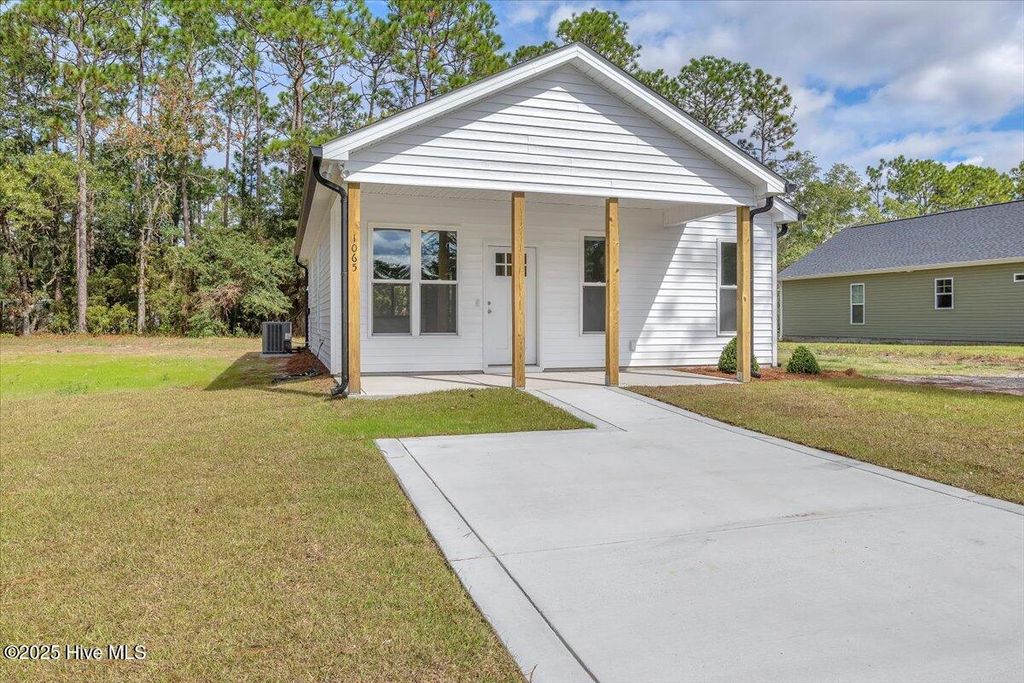 Photo of 1065 Greenview Road, Southport, NC 28461 (MLS # 100525467)