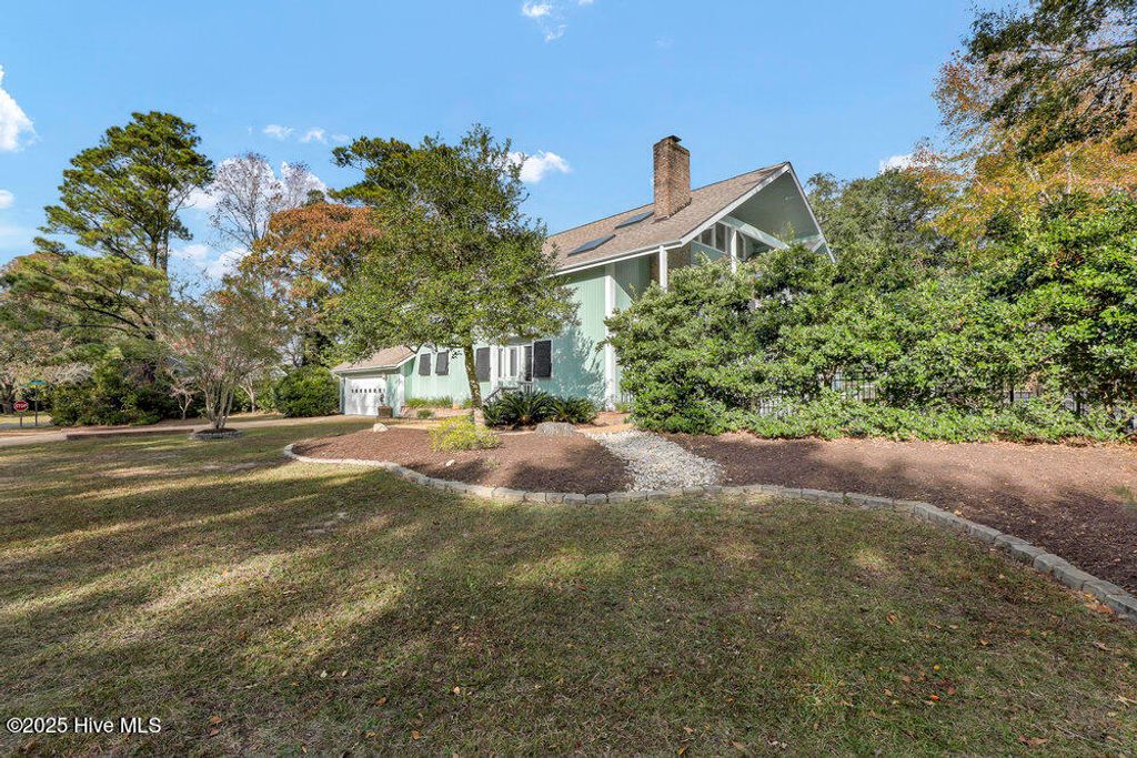 Photo of 2001 Cordgrass Road, Hampstead, NC 28443 (MLS # 100542503)