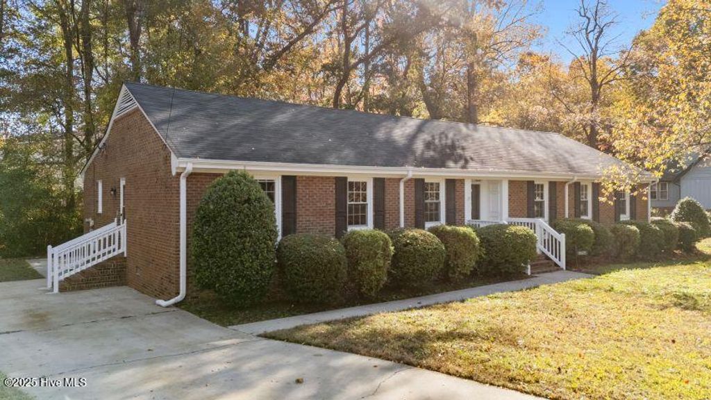 Photo of 1402 Cherry Lane NW, Wilson, NC 27896 (MLS # 100541280)