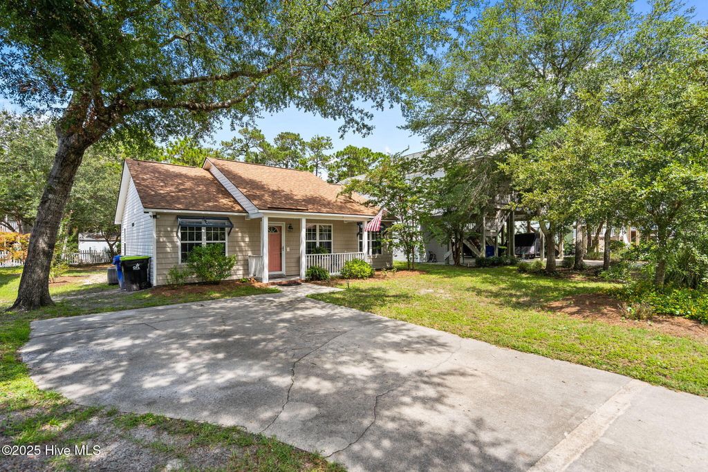 Photo of 213 NE 48th Street, Oak Island, NC 28465 (MLS # 100526754)