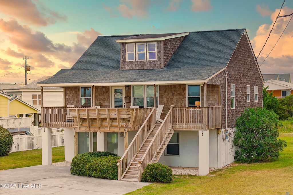 Photo of 203 Club Colony Drive, Atlantic Beach, NC 28512 (MLS # 100529191)