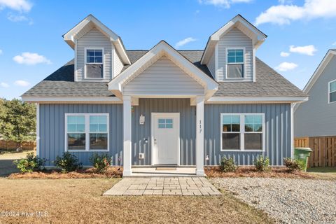 A home in Sneads Ferry