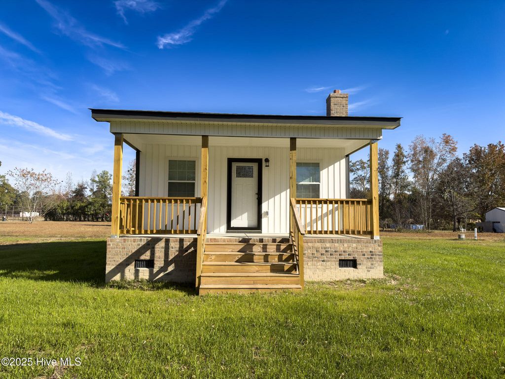 Photo of 1075 Pine Street, Pembroke, NC 28372 (MLS # 100541556)