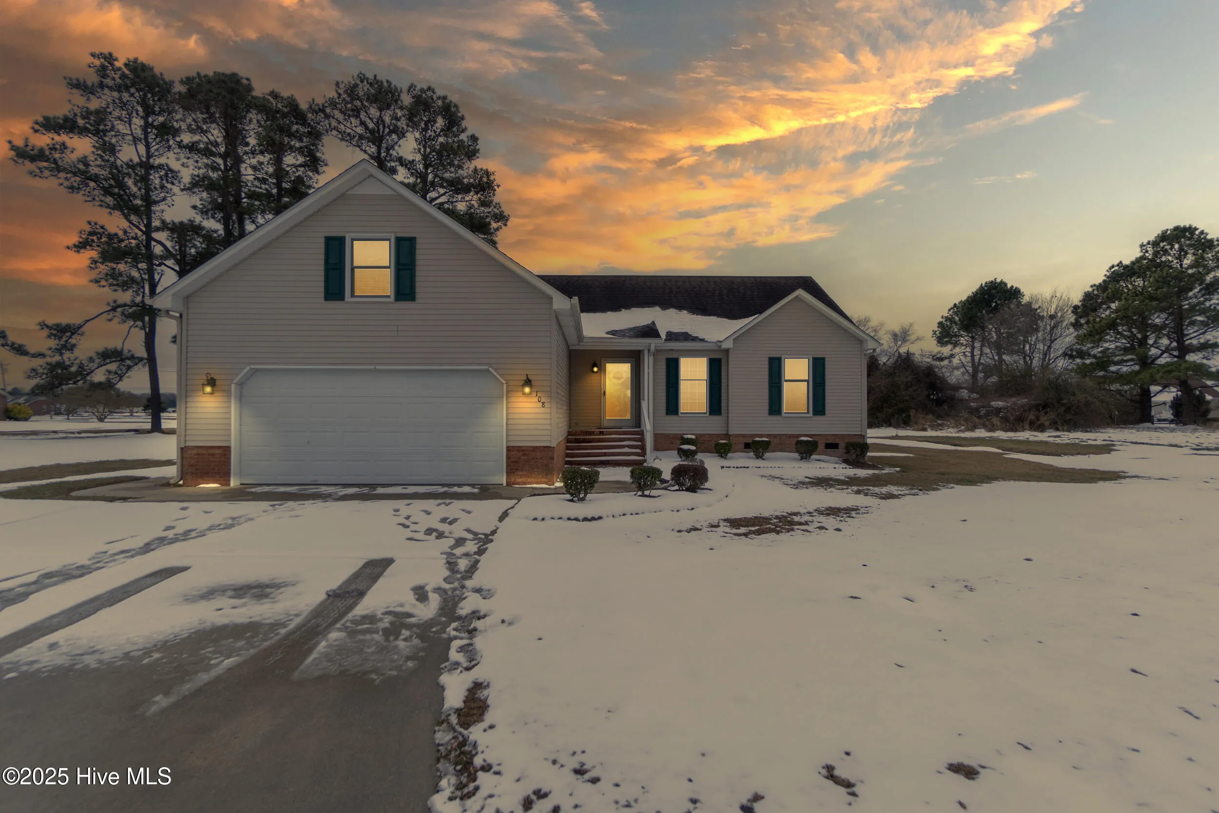 Elizabeth City, North Carolina 27909, United States, 3 Bedrooms Bedrooms, ,2 BathroomsBathrooms,Residential,Pending,14192