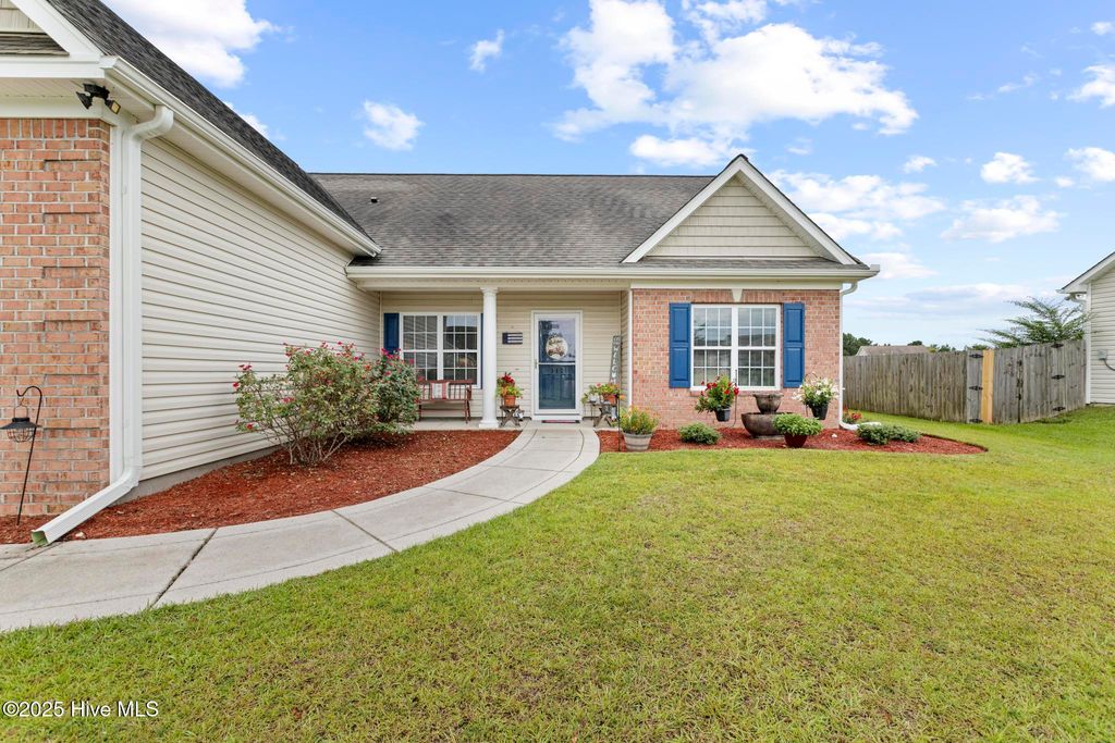 Photo of 113 Moonstone Court, Jacksonville, NC 28546 (MLS # 100525563)
