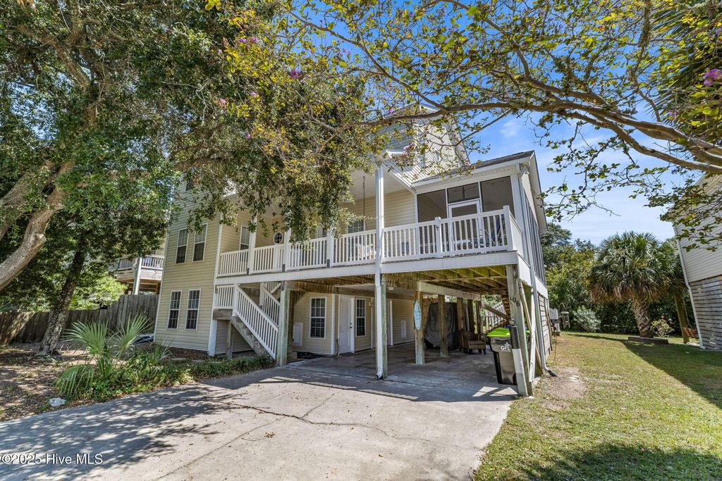 Photo of 106 SE 44th Street, Oak Island, NC 28465 (MLS # 100530041)
