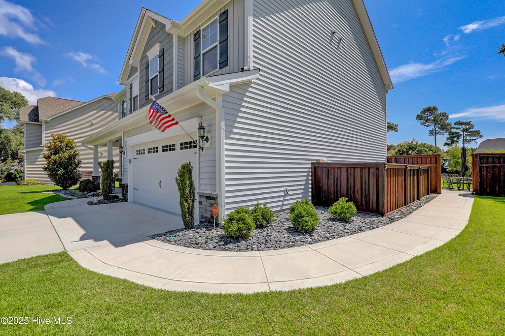 Photo of 313 Red Cedar Drive, Sneads Ferry, NC 28460 (MLS # 100528249)